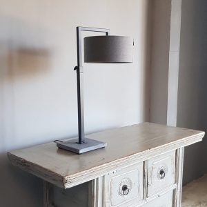Tafellamp Nienke op hardstenen voet