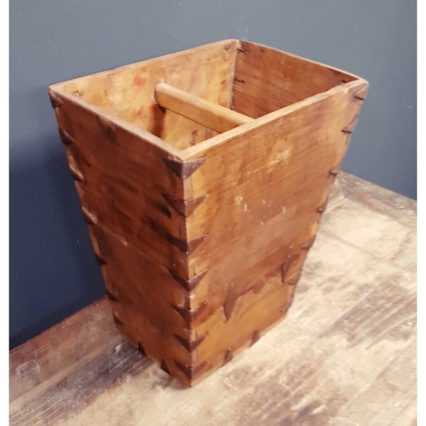 oude stoere houten bak