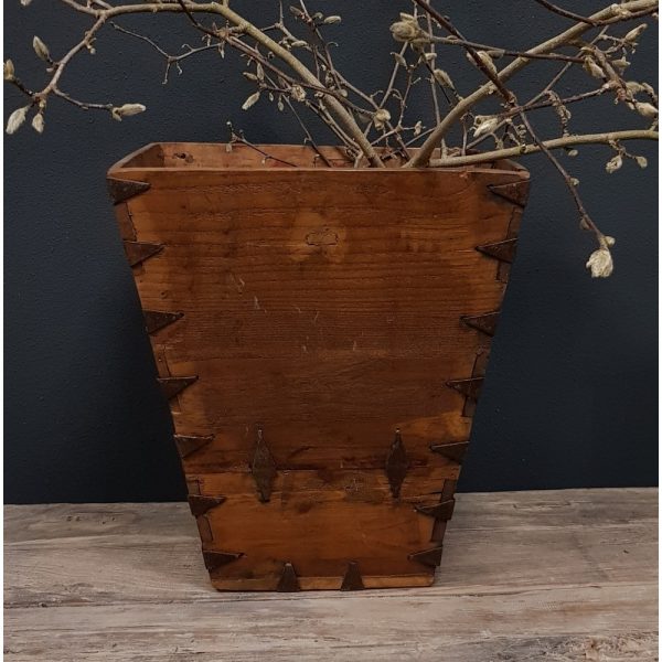 oude stoere houten bak