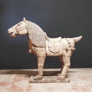 antieke decoratieve houten paard