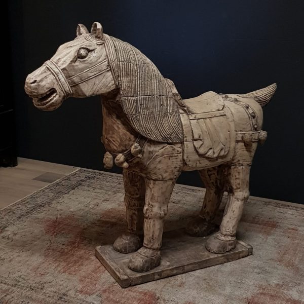 antieke decoratieve houten paard