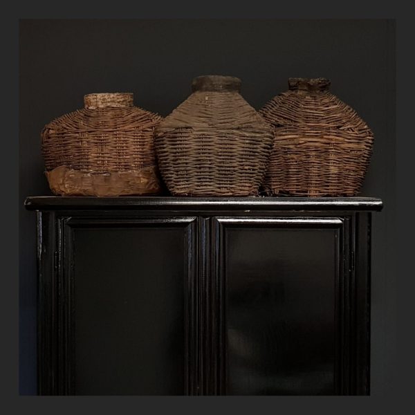 Vintaged 2-deurs linnenkast 100x210 zwart hoogglans