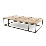 Unieke deur salontafel met ijzeren onderstel