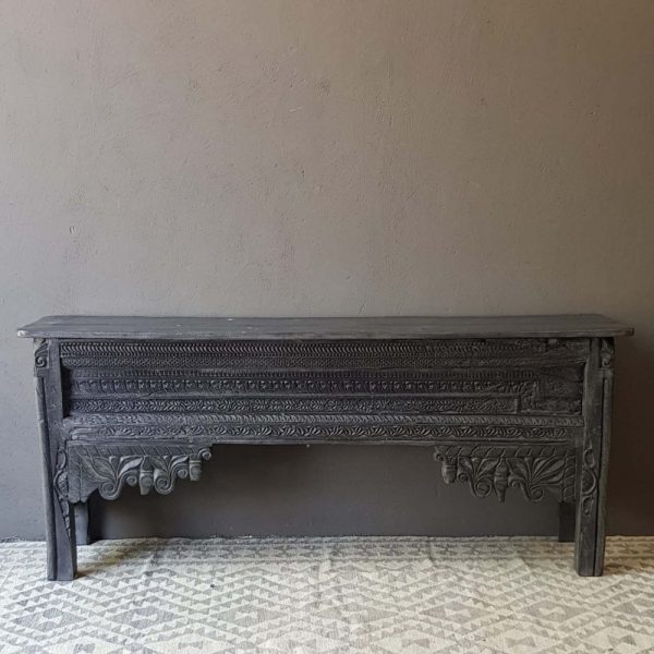 Indiaas wandtafel snijwerk antraciet