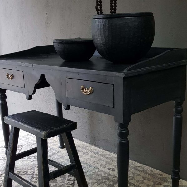 Oud houten bureau 2 lades 120x55