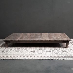 Oude Indiase salontafel