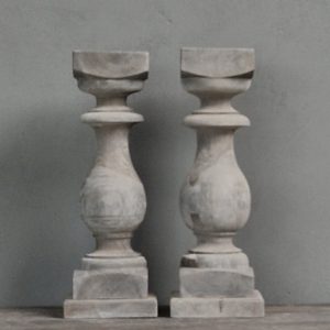 Baluster Ruby 56 - antique grey